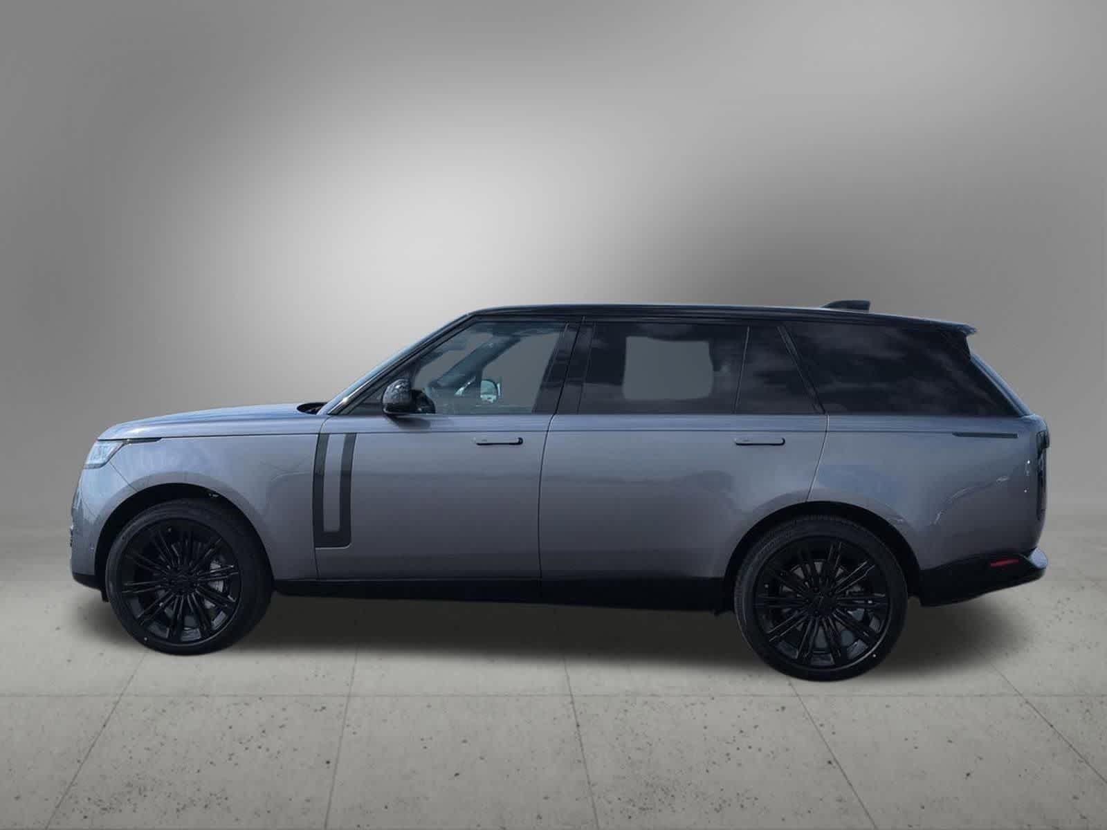 Thumbnail: 2026 Land Rover Range Rover - 3