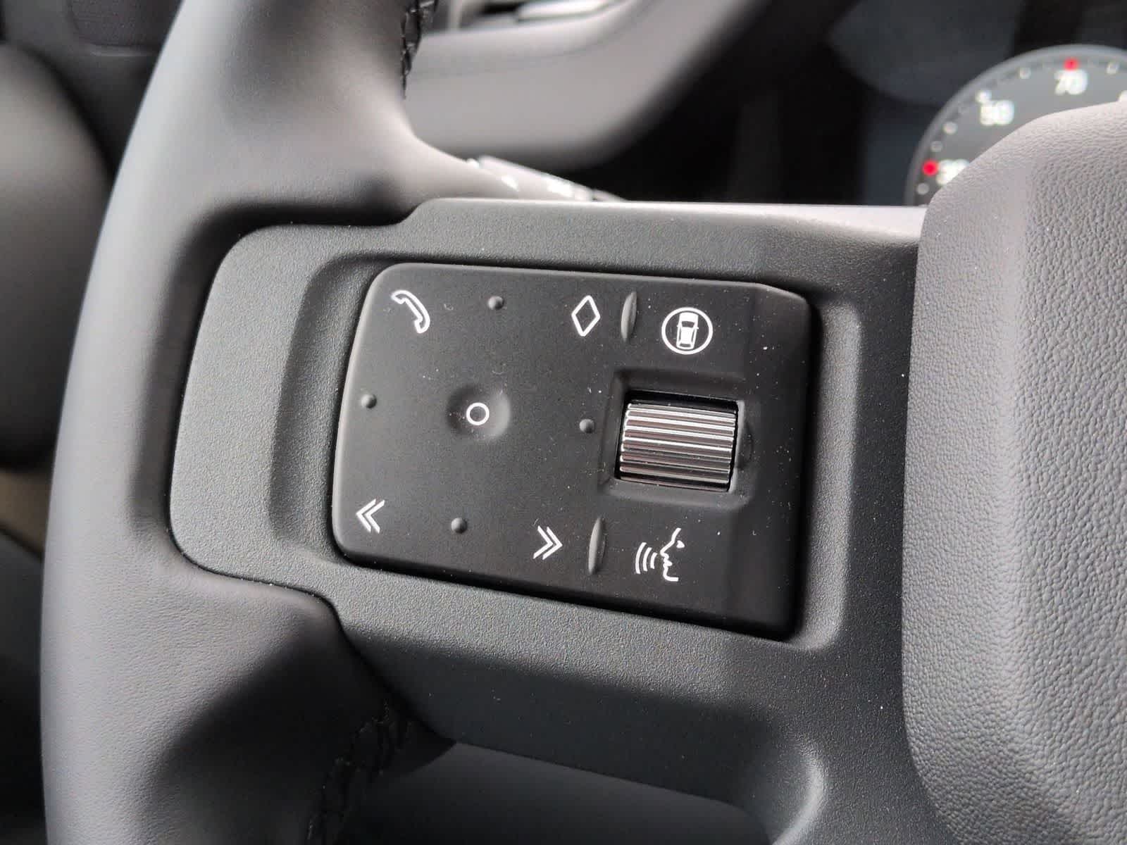 Thumbnail: 2026 Land Rover Defender - 24
