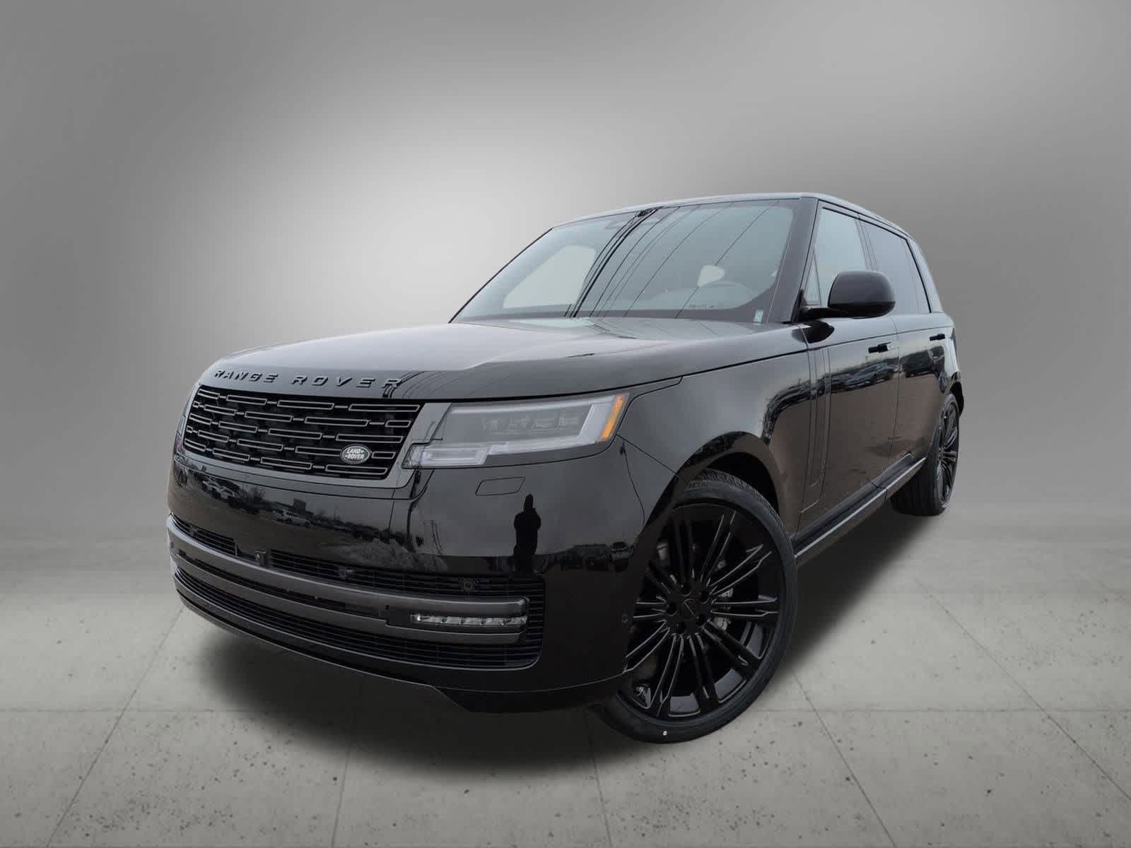 2026 Land Rover Range Rover SE's photo