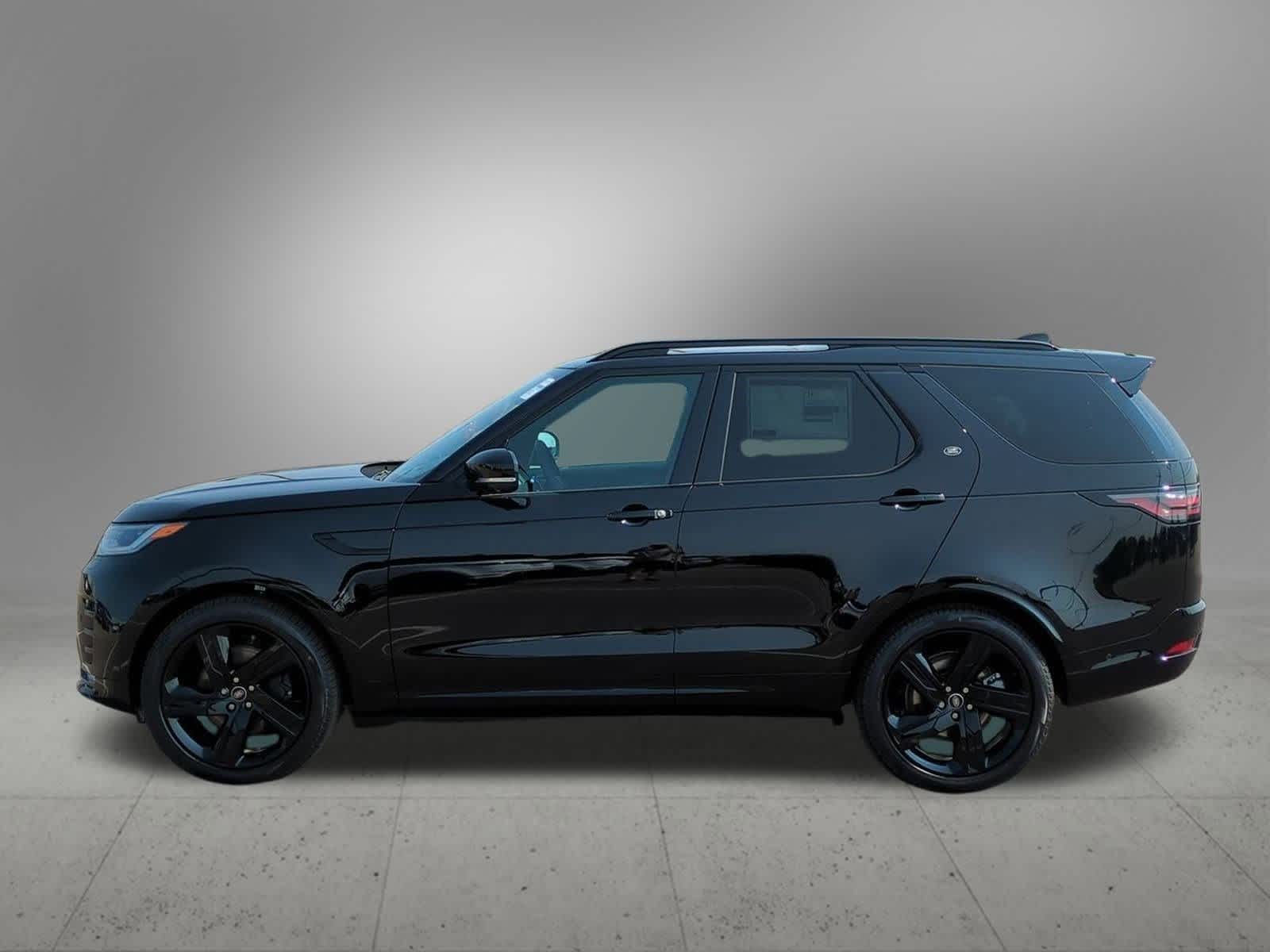2025 Land Rover Discovery SE photo 3