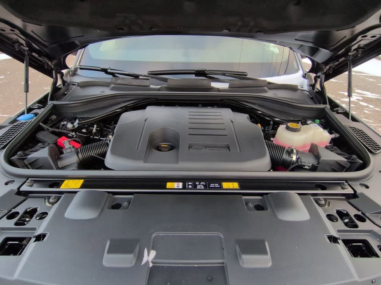 Thumbnail: 2025 Land Rover Range Rover Sport - 14