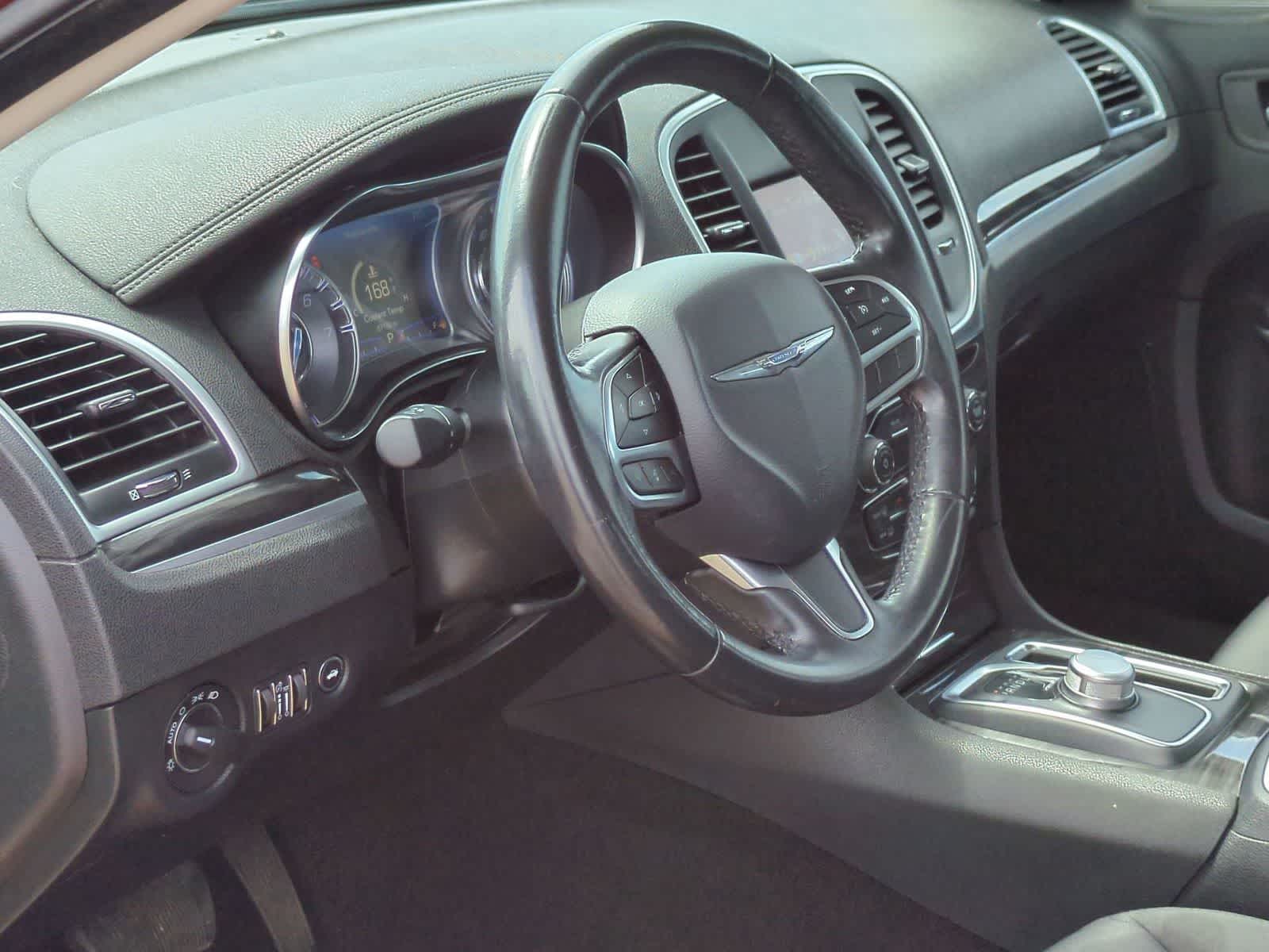 Thumbnail: 2020 Chrysler 300 - 2