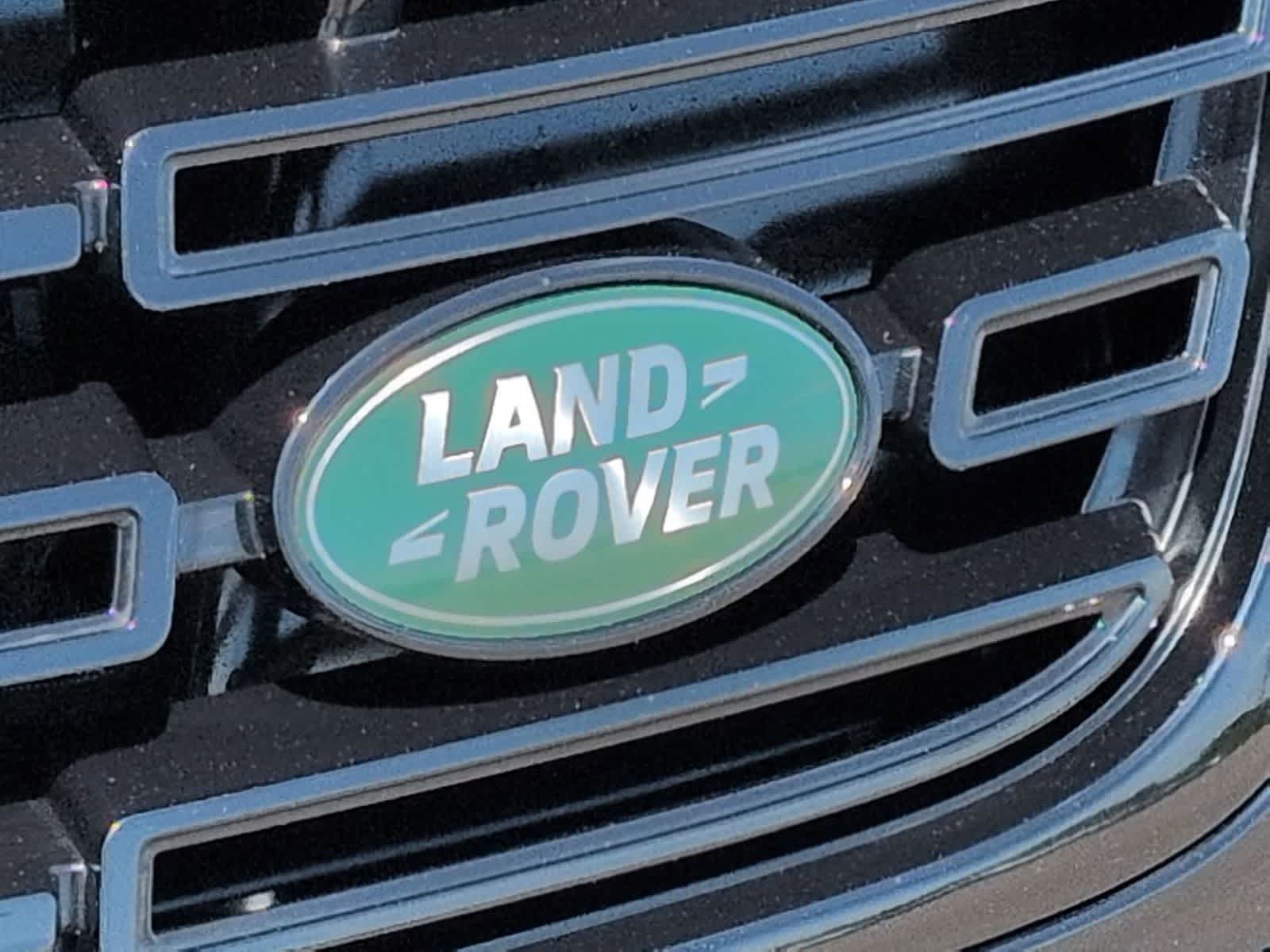 Thumbnail: 2025 Land Rover Range Rover Velar - 10