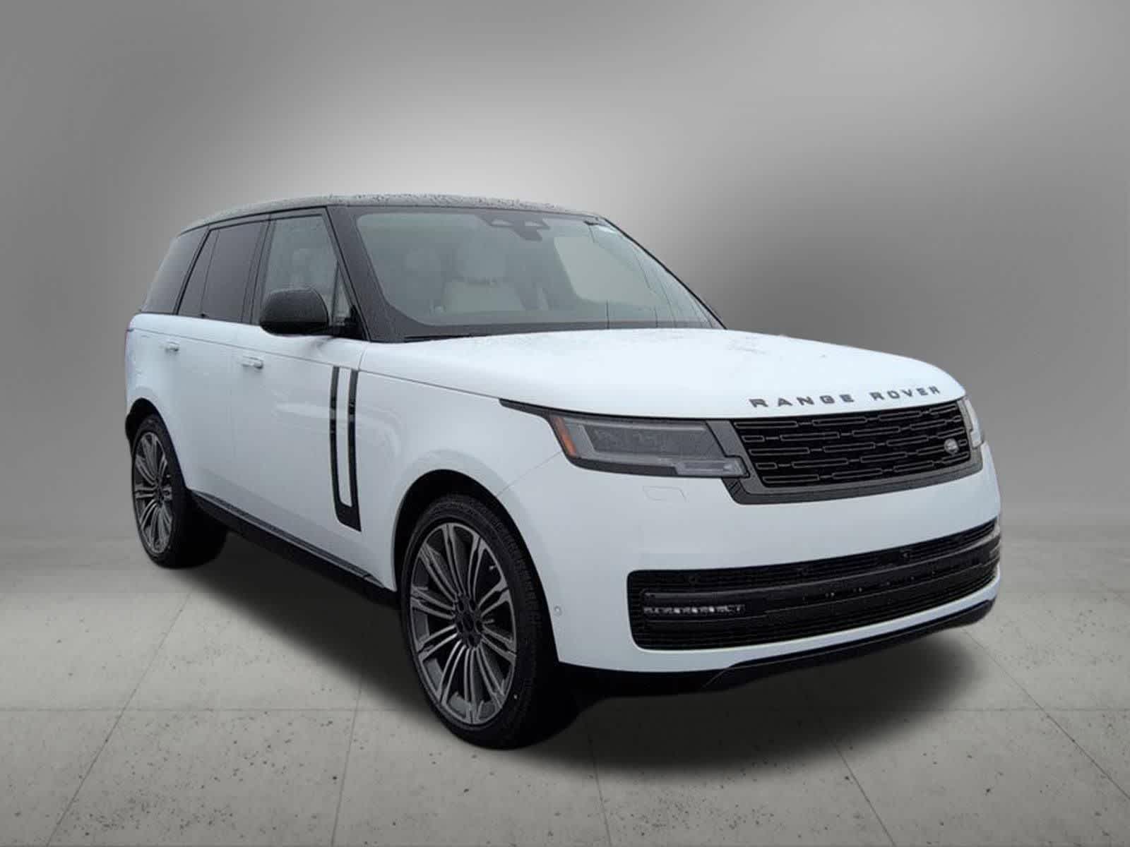 Thumbnail: 2026 Land Rover Range Rover - 8