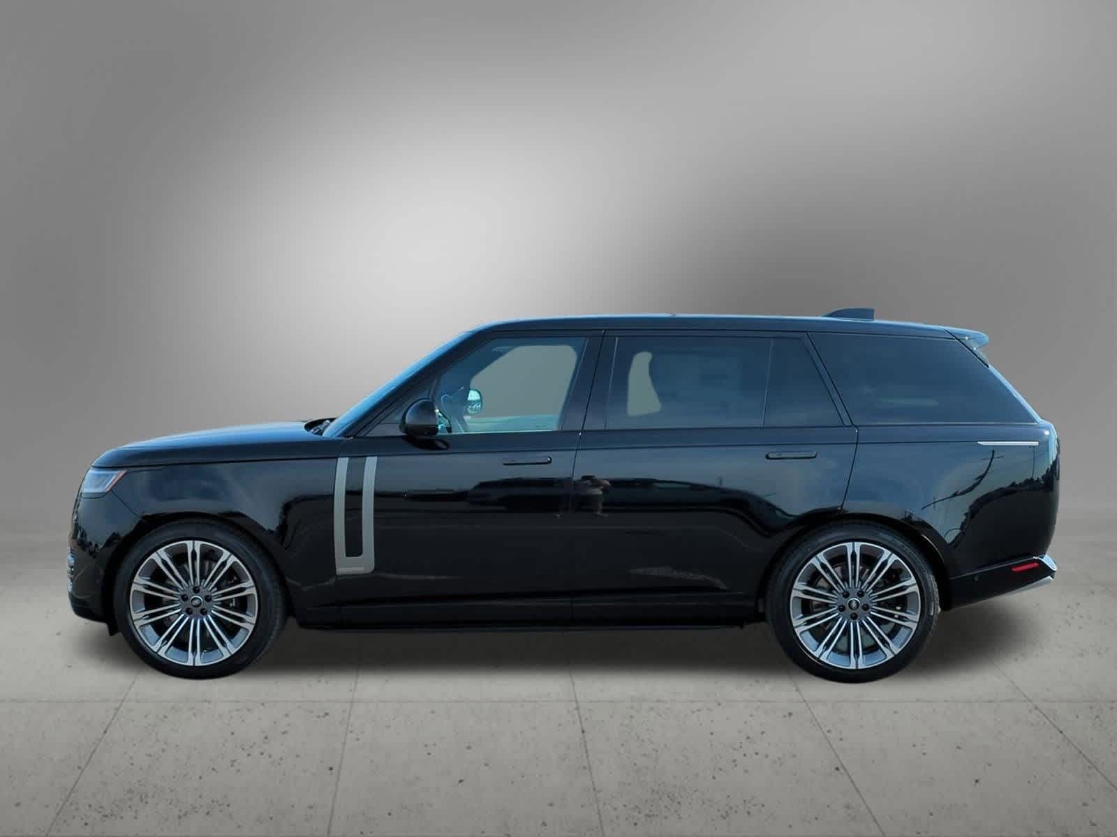 2025 Land Rover Range Rover Autobiography photo 3
