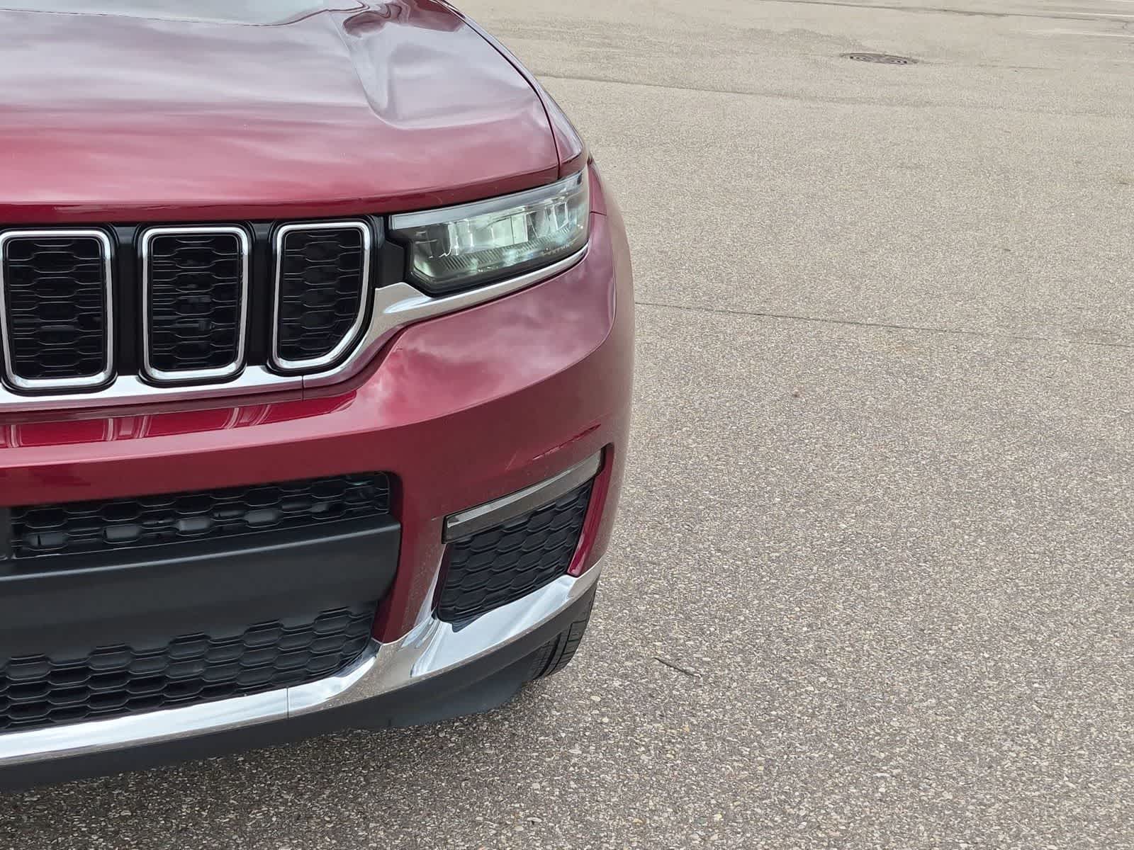 Thumbnail: 2023 Jeep Grand Cherokee - 10