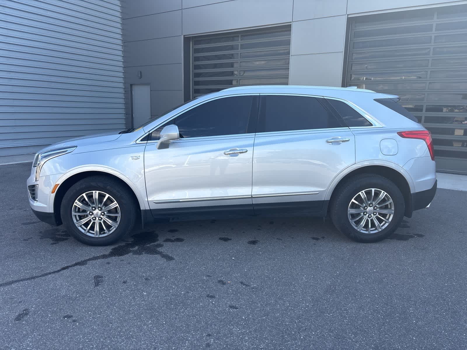 2018 Cadillac XT5 Luxury photo 3