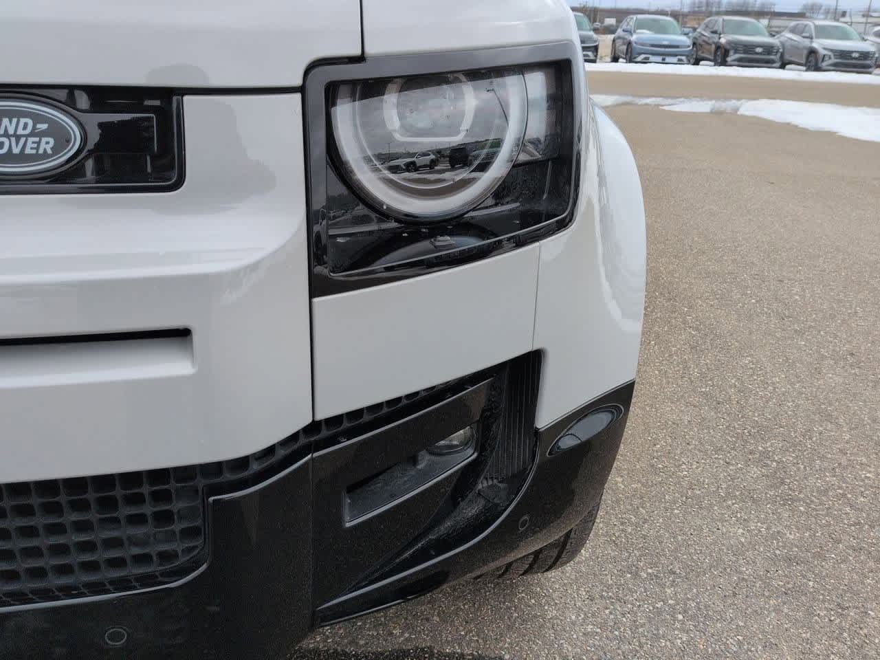Thumbnail: 2026 Land Rover Defender - 10