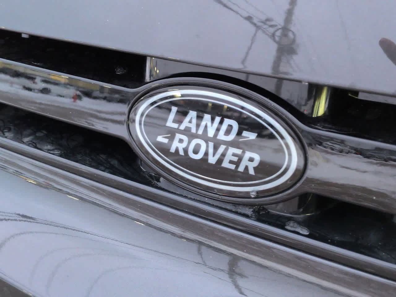 Thumbnail: 2025 Land Rover Defender - 11