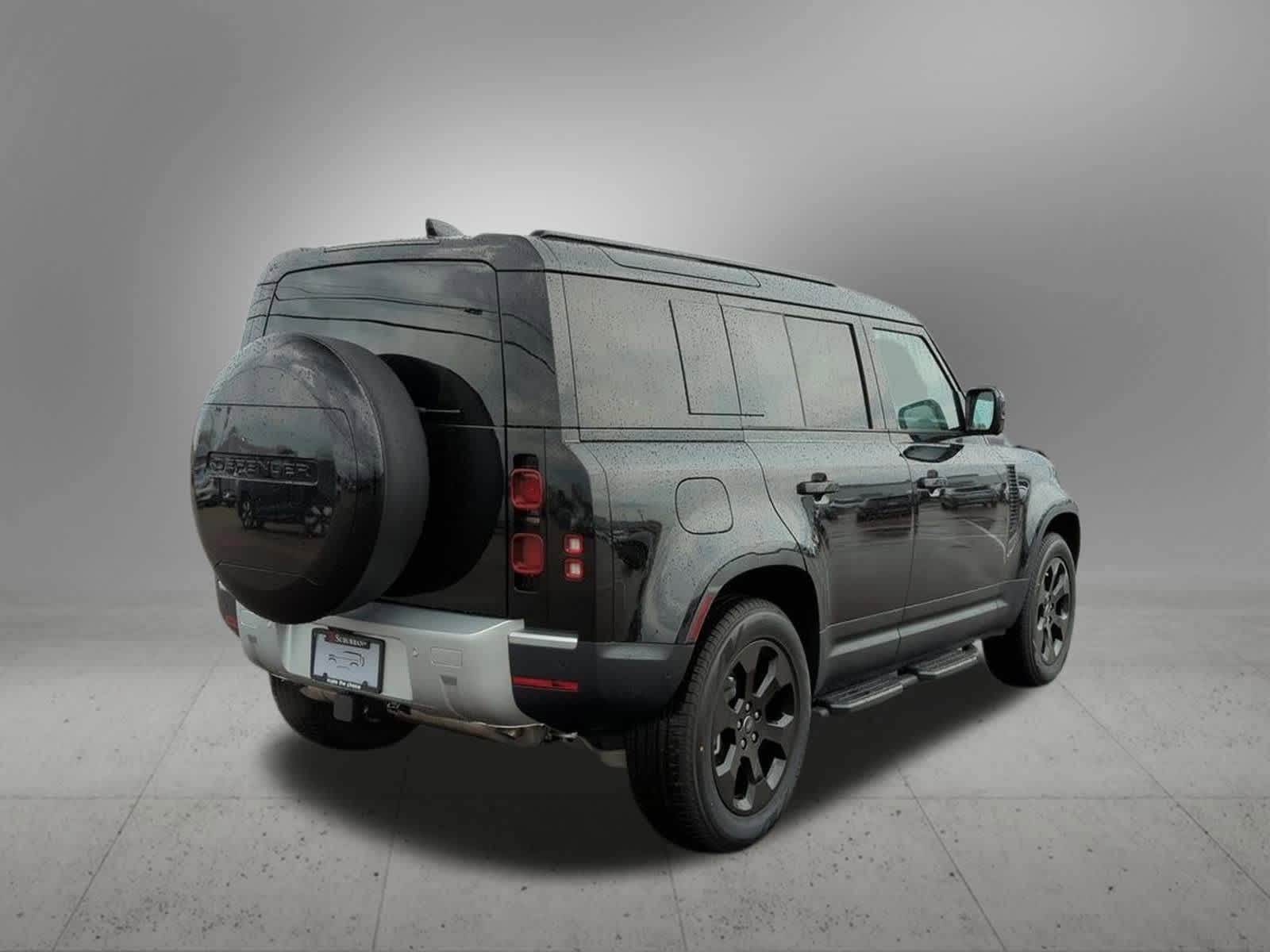 Thumbnail: 2025 Land Rover Defender - 6