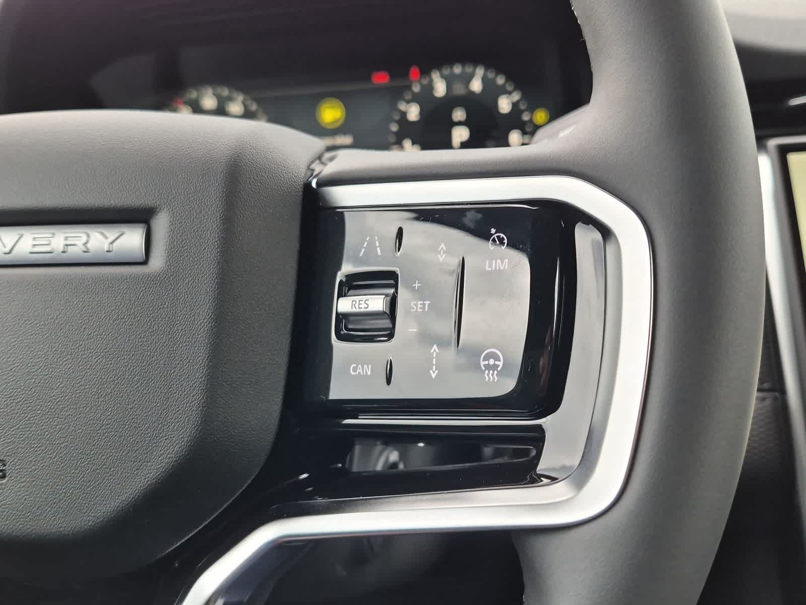 Thumbnail: 2026 Land Rover Discovery Sport - 25