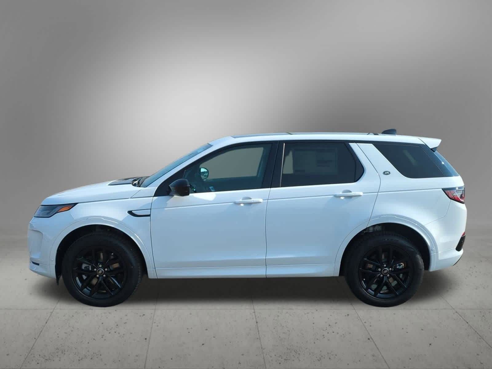 2025 Land Rover Discovery Sport S photo 3