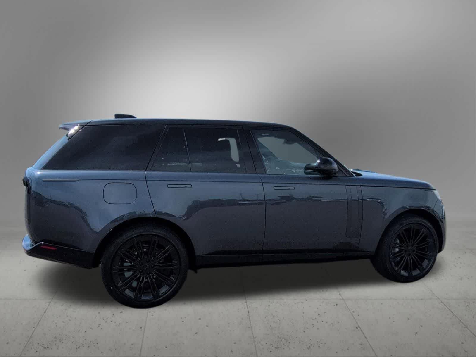 Thumbnail: 2026 Land Rover Range Rover - 7