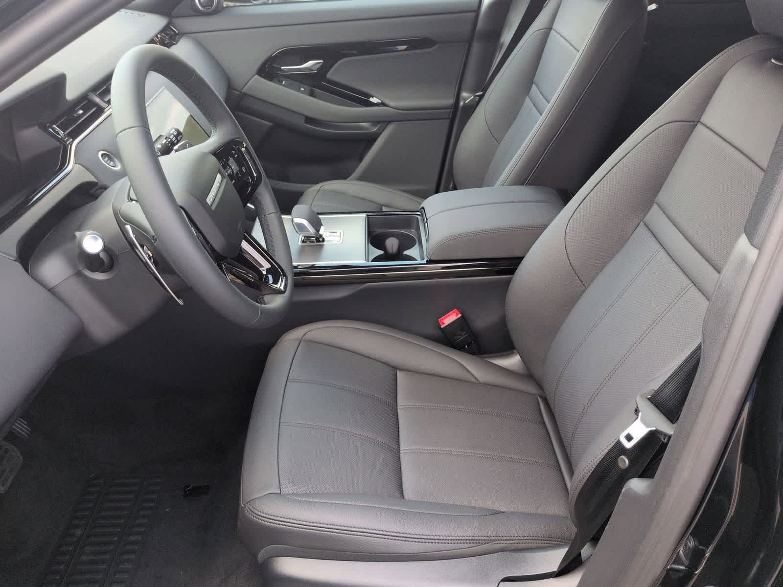 Thumbnail: 2026 Land Rover Range Rover Evoque - 16
