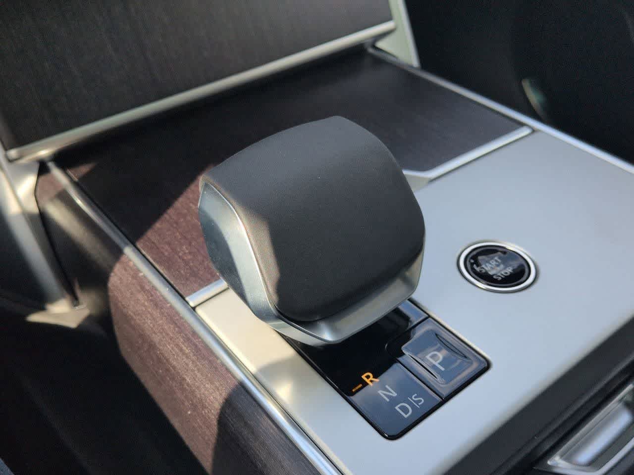 Thumbnail: 2026 Land Rover Range Rover - 35