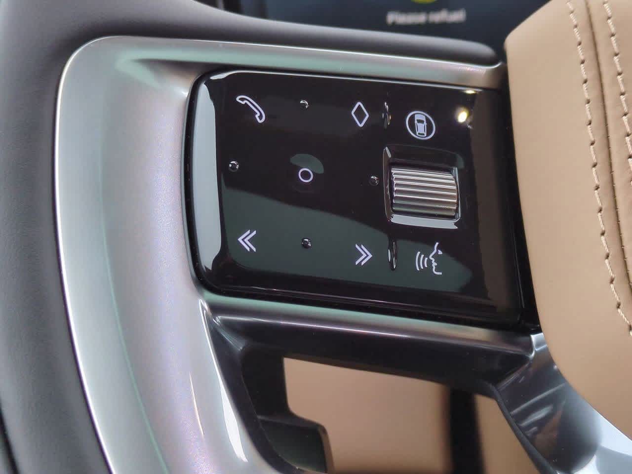 Thumbnail: 2025 Land Rover Range Rover - 25