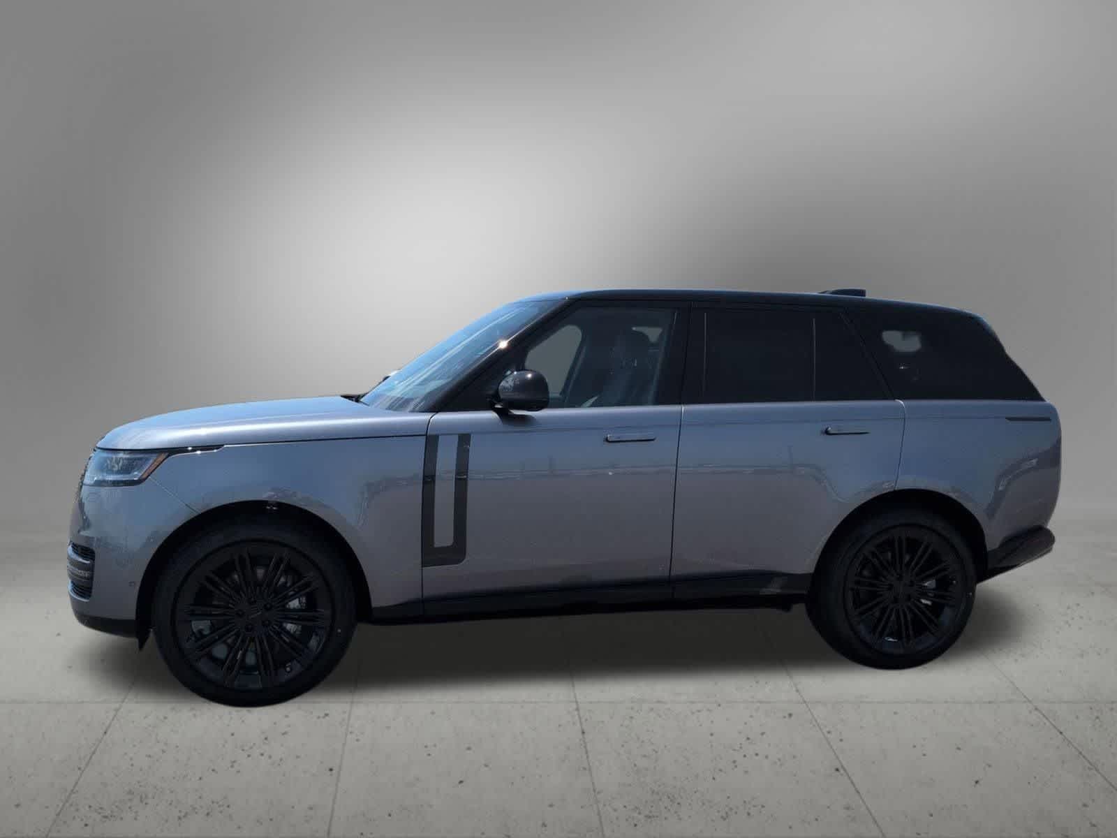 Thumbnail: 2026 Land Rover Range Rover - 3