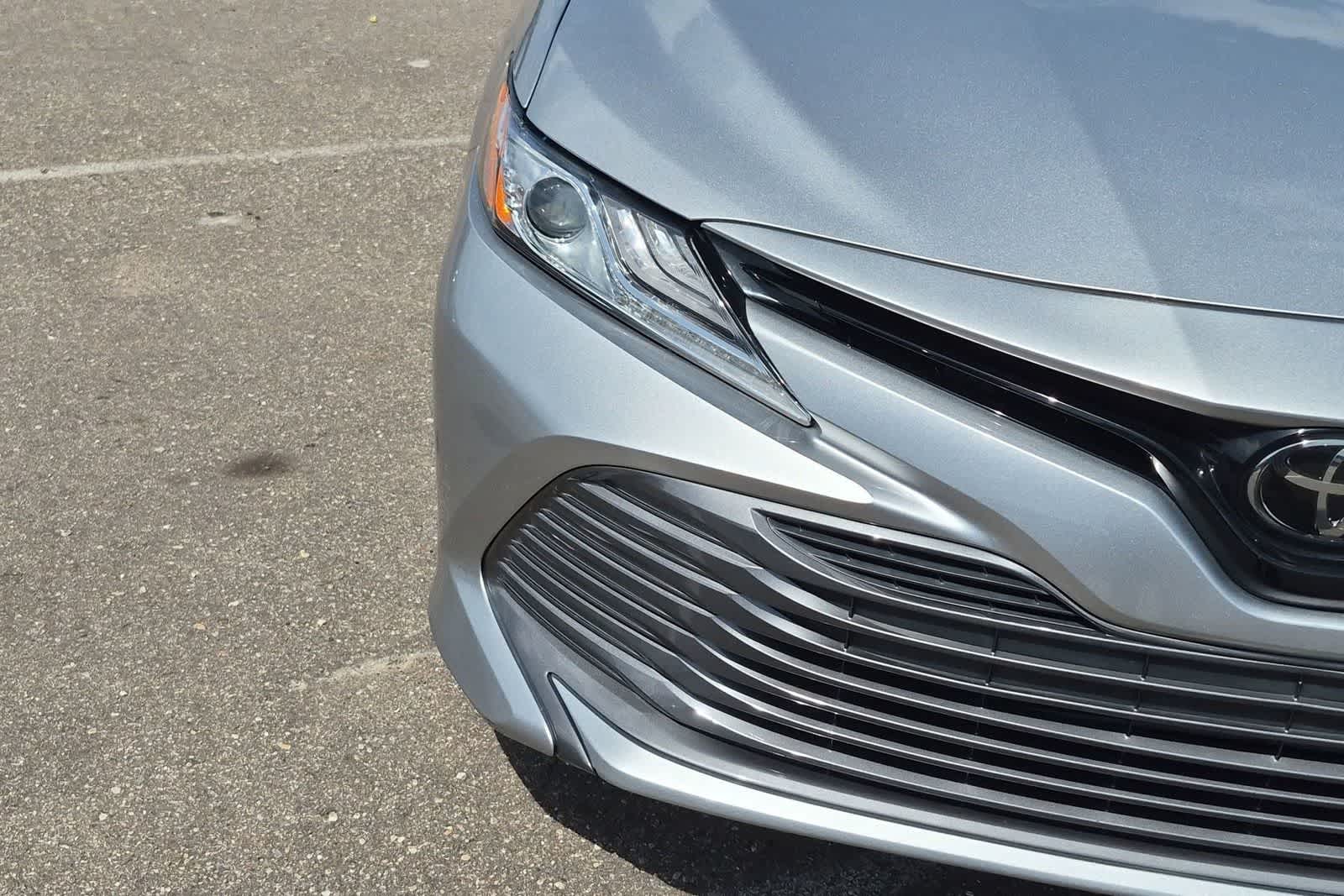 2020 Toyota Camry XLE - Photo 10