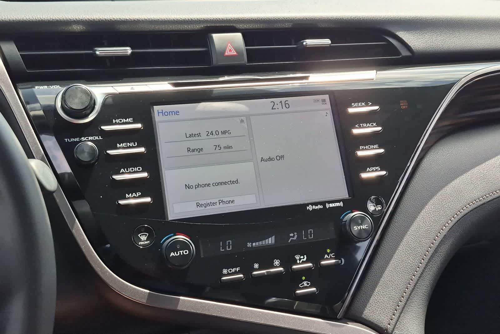 2020 Toyota Camry XLE - Photo 27