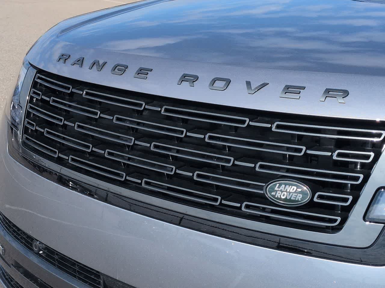 Thumbnail: 2026 Land Rover Range Rover - 11