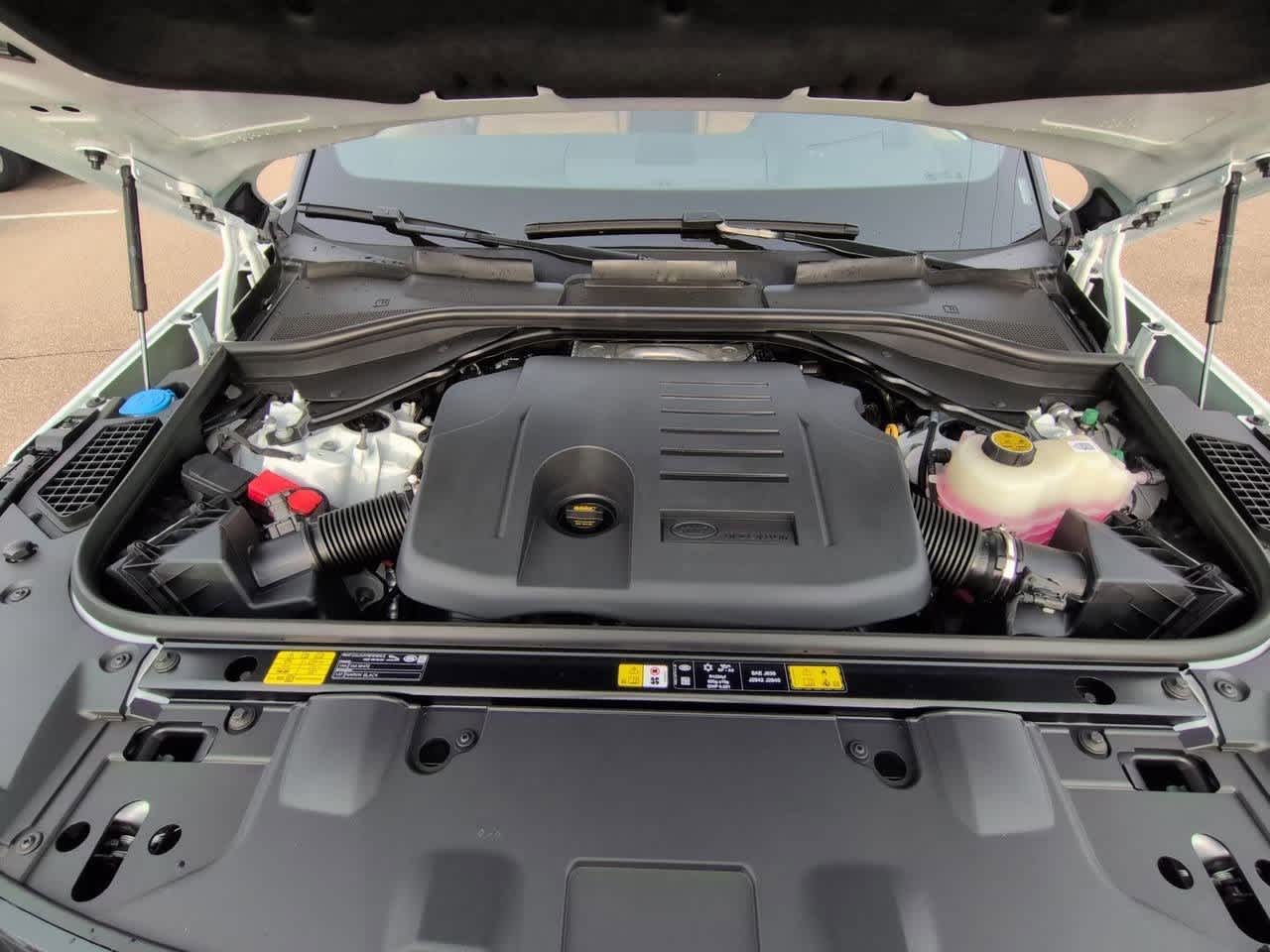 Thumbnail: 2026 Land Rover Range Rover - 14