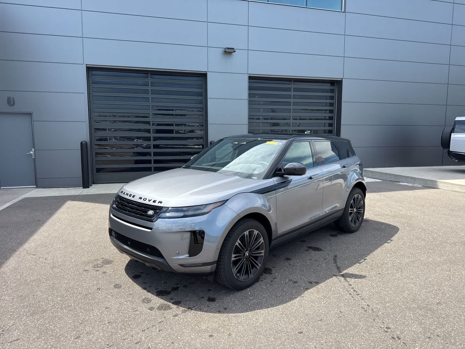 2026 Land Rover Range Rover Evoque S's photo