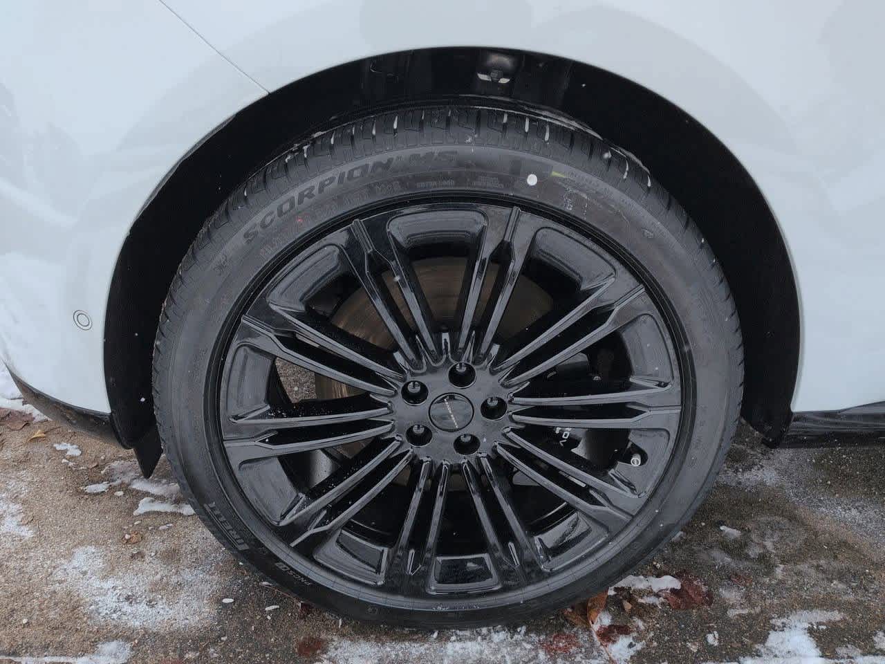 Thumbnail: 2026 Land Rover Range Rover - 13