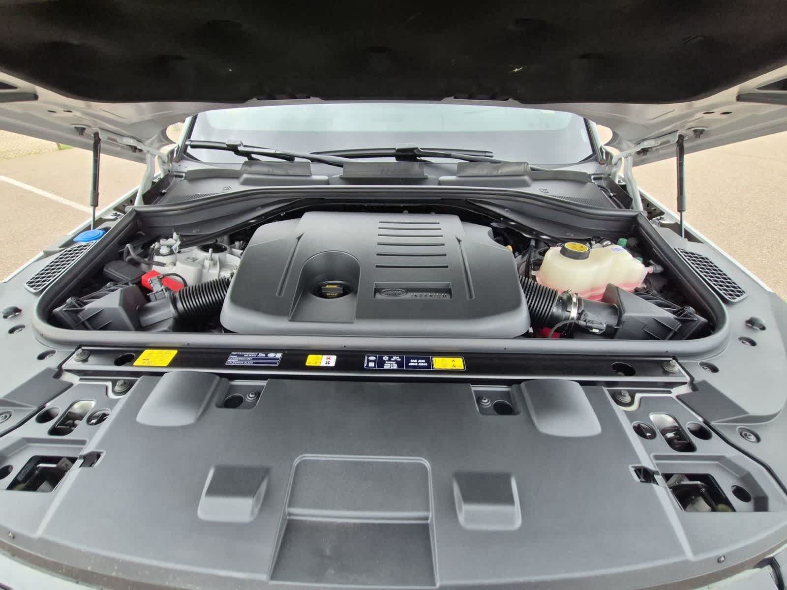 Thumbnail: 2026 Land Rover Range Rover Sport - 14