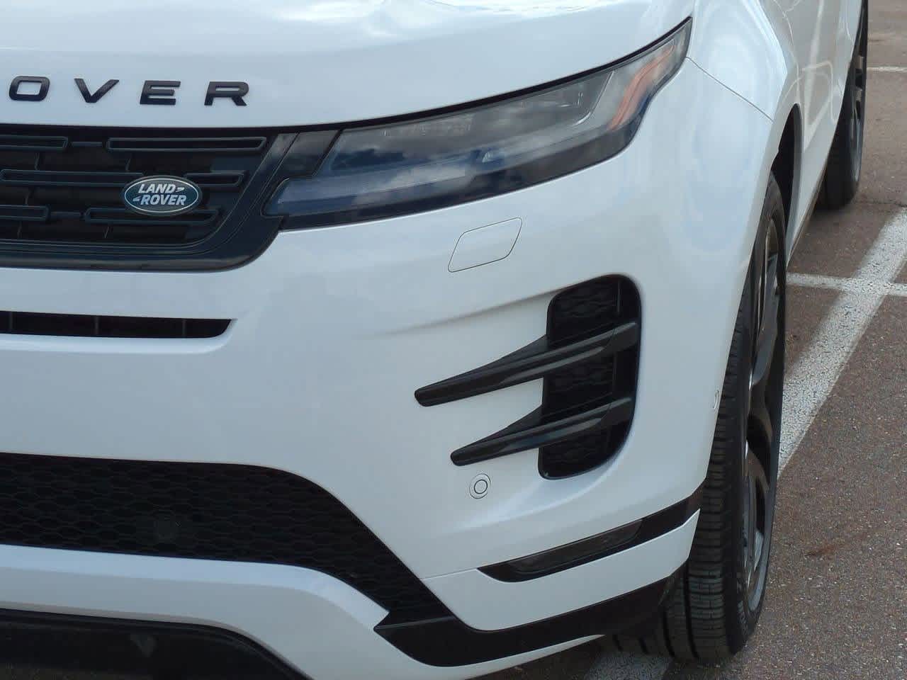 Thumbnail: 2025 Land Rover Range Rover Evoque - 11