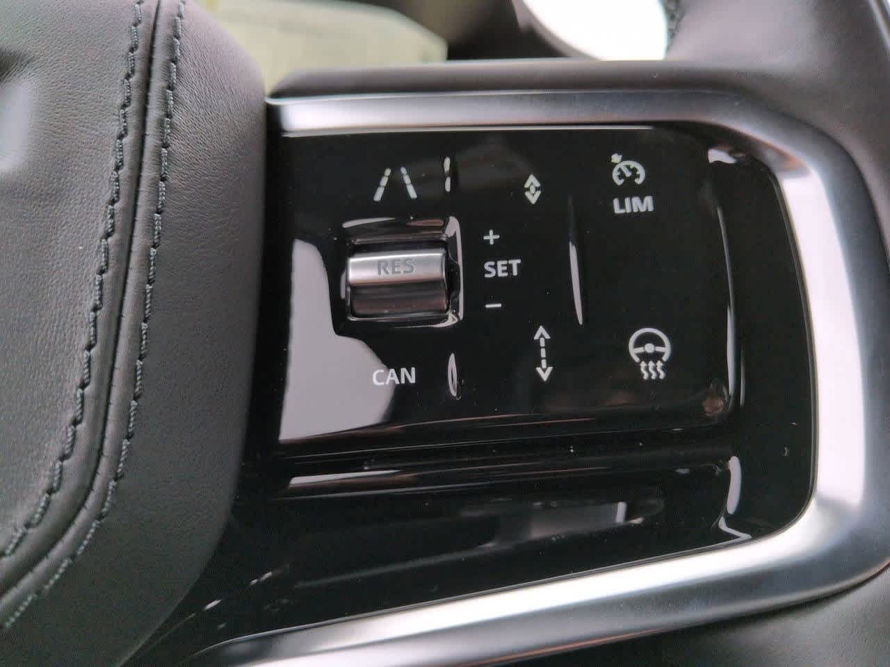 Thumbnail: 2026 Land Rover Range Rover Sport - 26