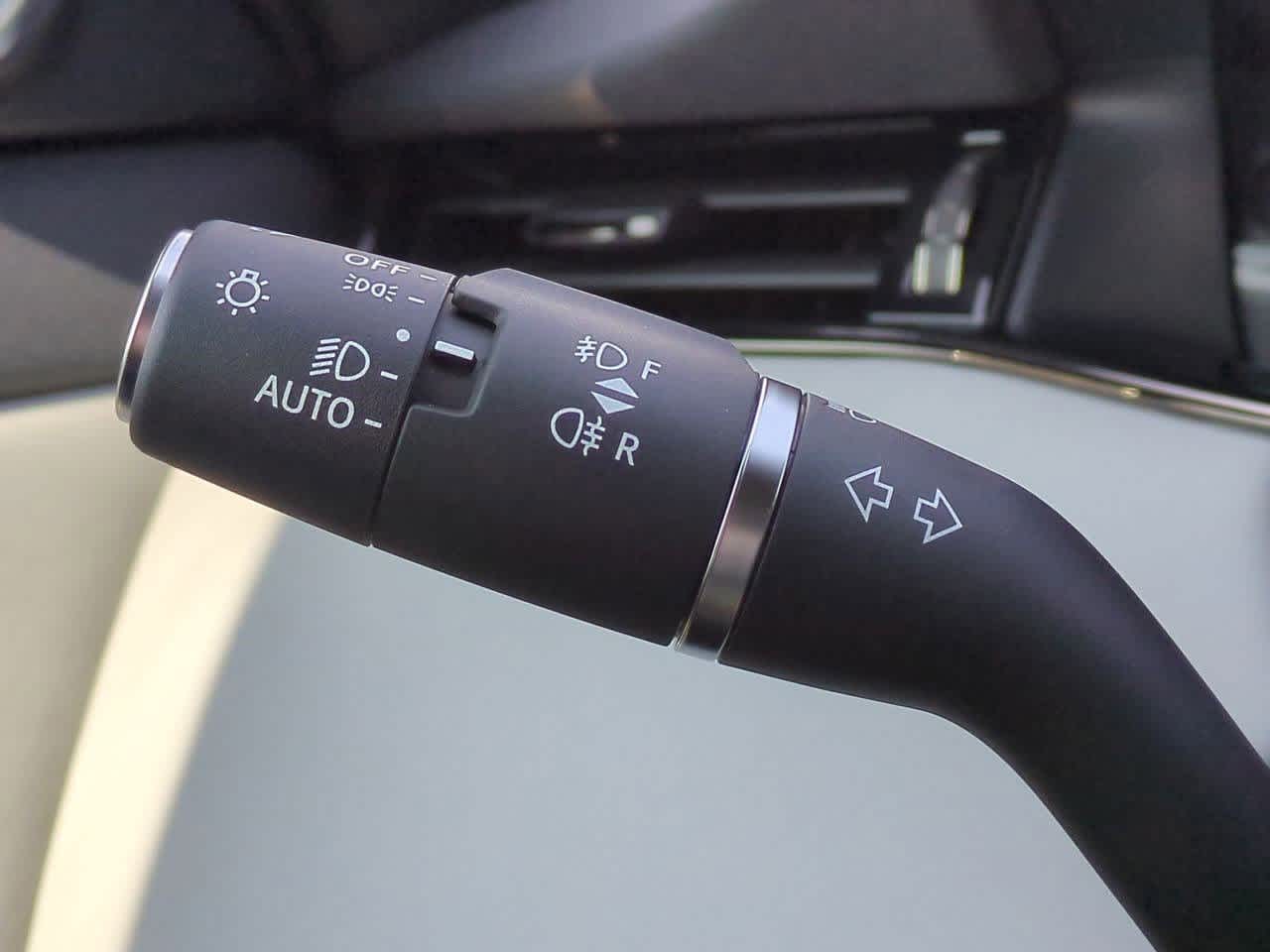 Thumbnail: 2025 Land Rover Range Rover Evoque - 26