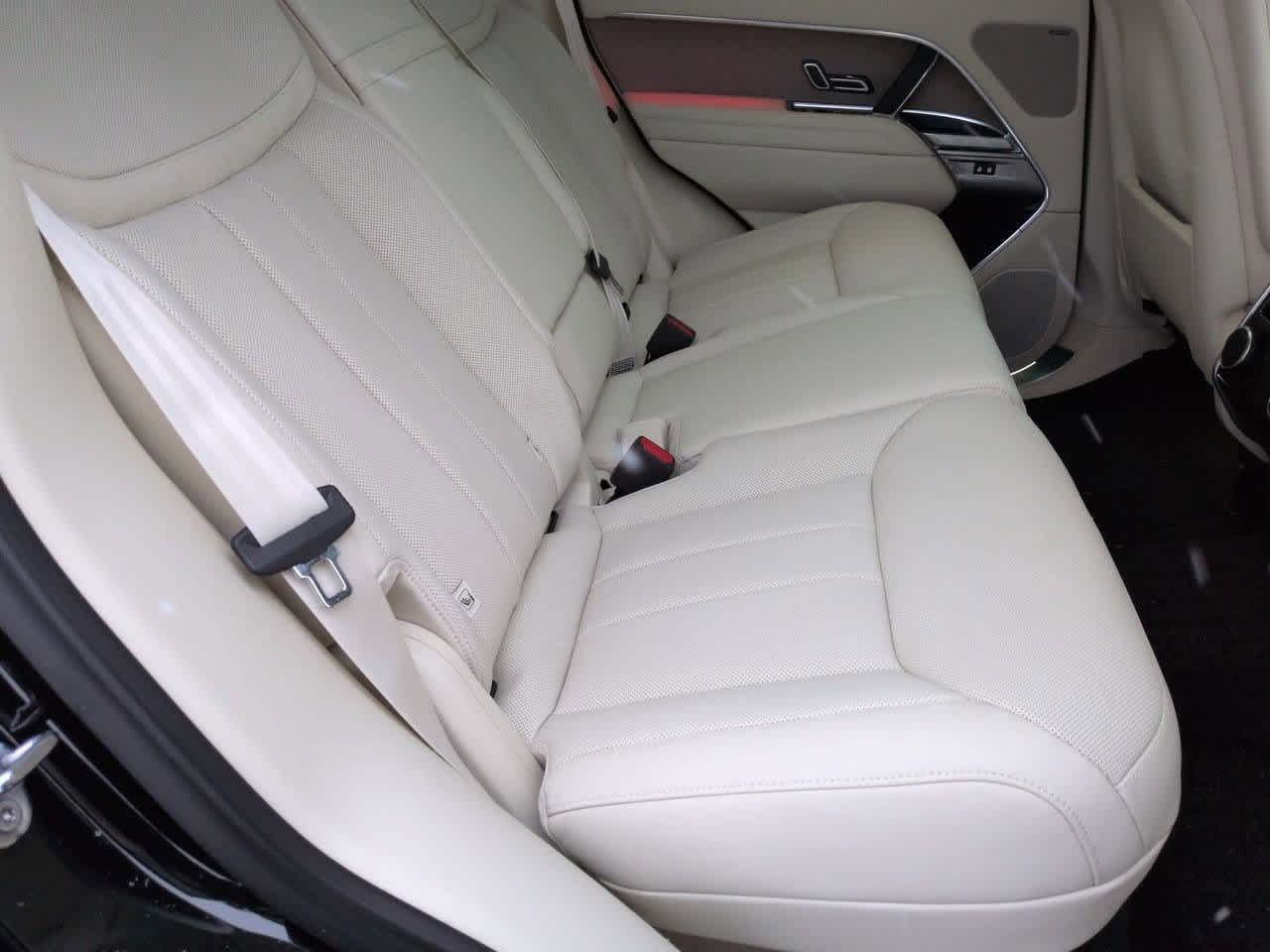 Thumbnail: 2026 Land Rover Range Rover - 21