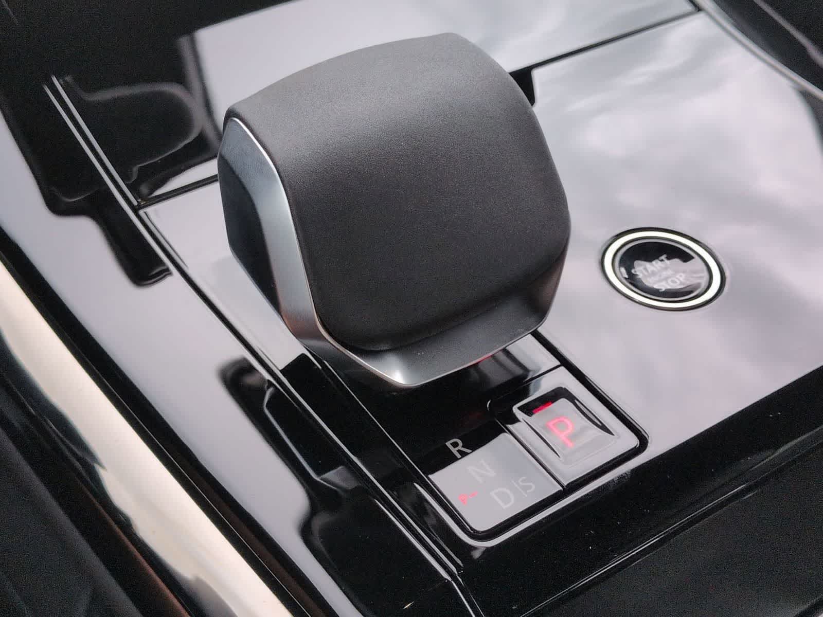Thumbnail: 2026 Land Rover Range Rover Sport - 31