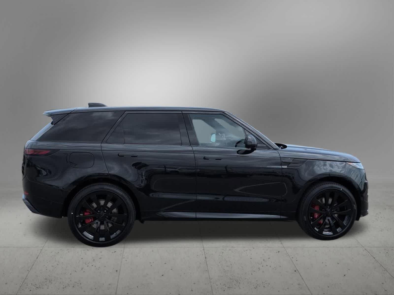 Thumbnail: 2026 Land Rover Range Rover Sport - 7