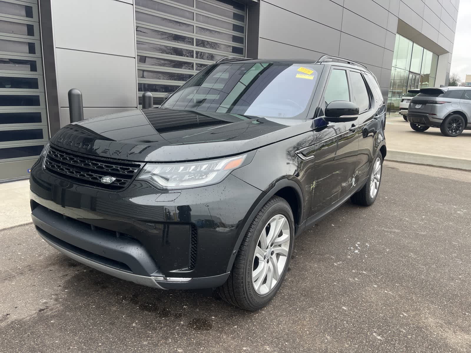 2019 Land Rover Discovery HSE's photo