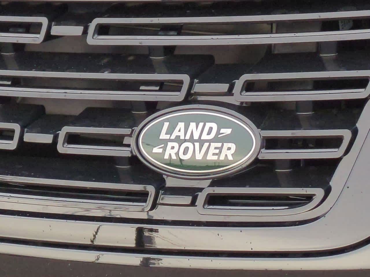 Thumbnail: 2025 Land Rover Range Rover Sport - 9