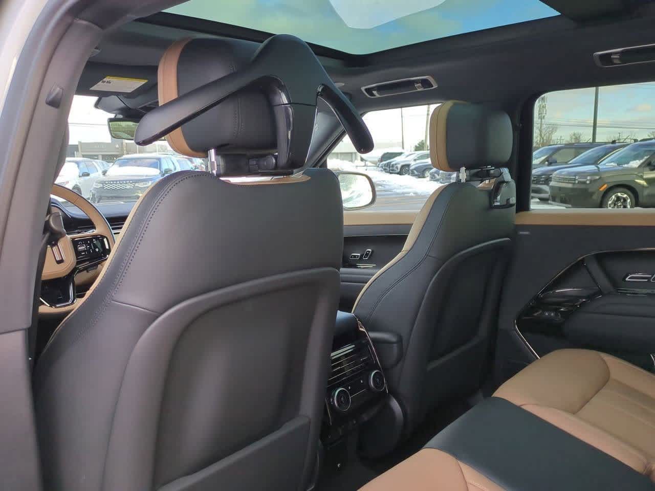 Thumbnail: 2026 Land Rover Range Rover Sport - 18