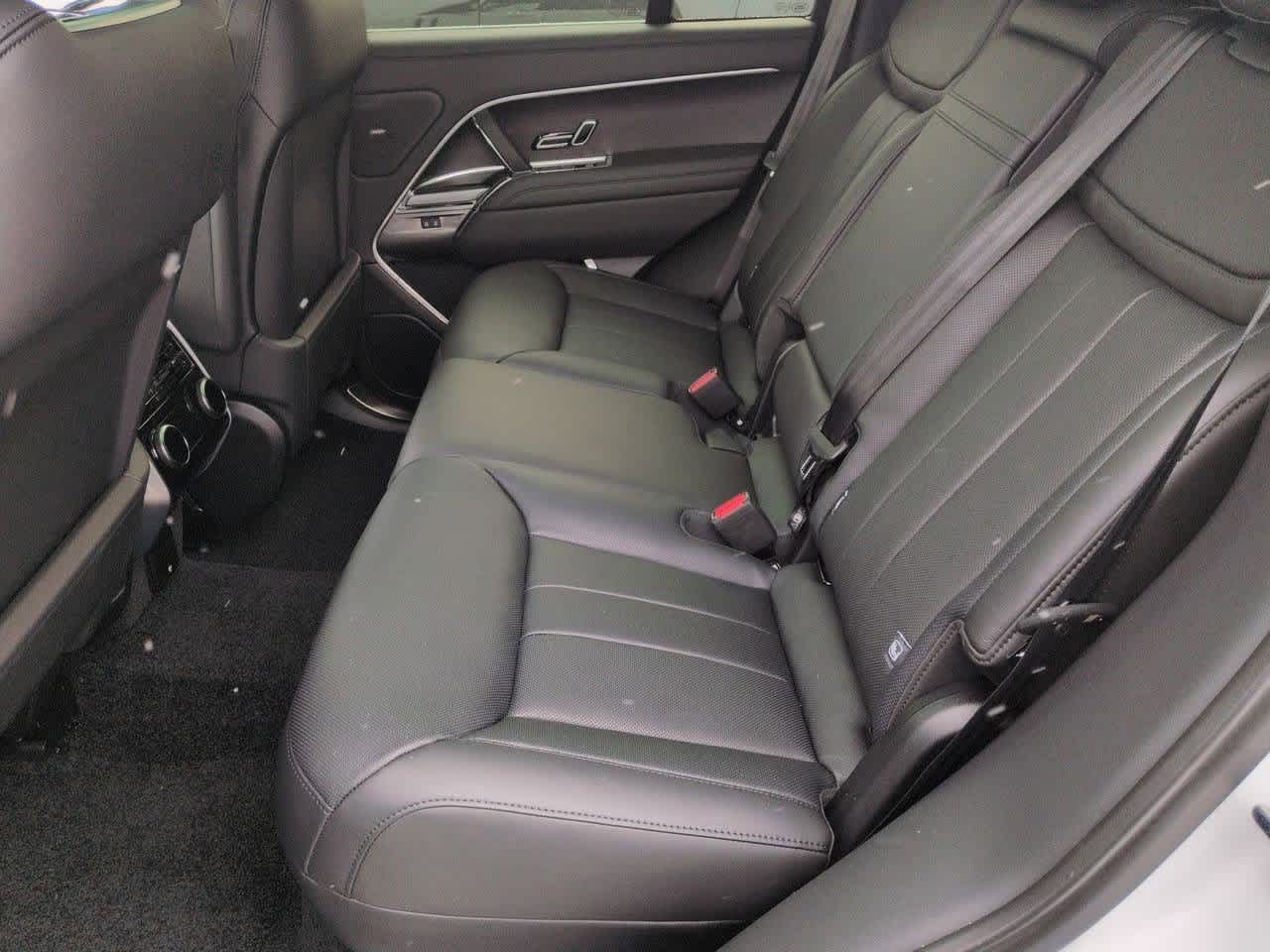 Thumbnail: 2026 Land Rover Range Rover - 20