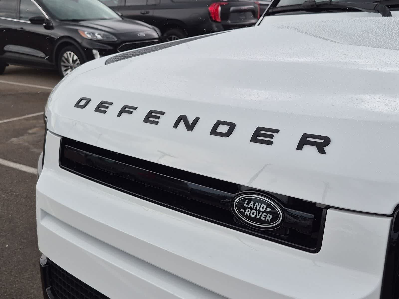 2026 Land Rover Defender S - Photo 12