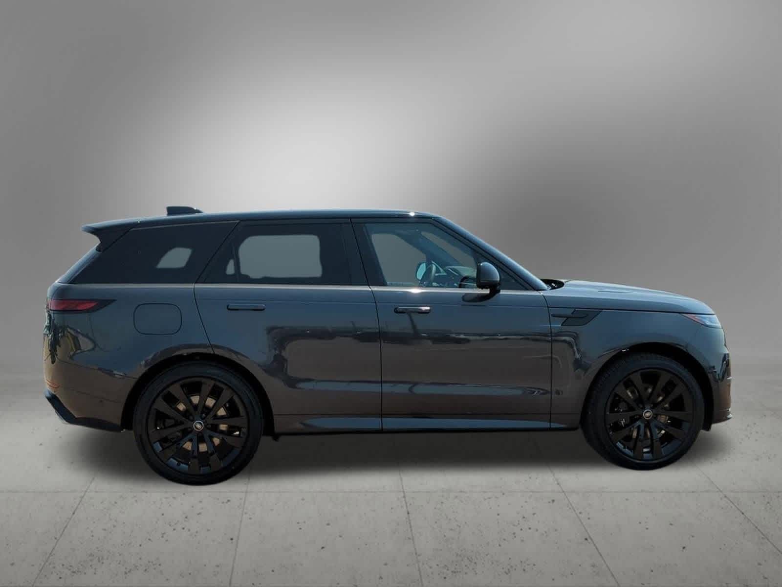 Thumbnail: 2025 Land Rover Range Rover Sport - 7