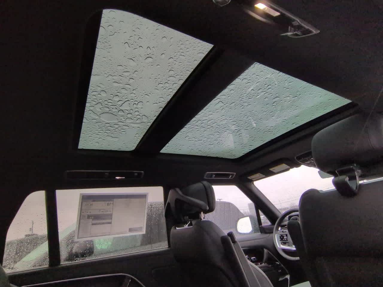 Thumbnail: 2026 Land Rover Range Rover - 23