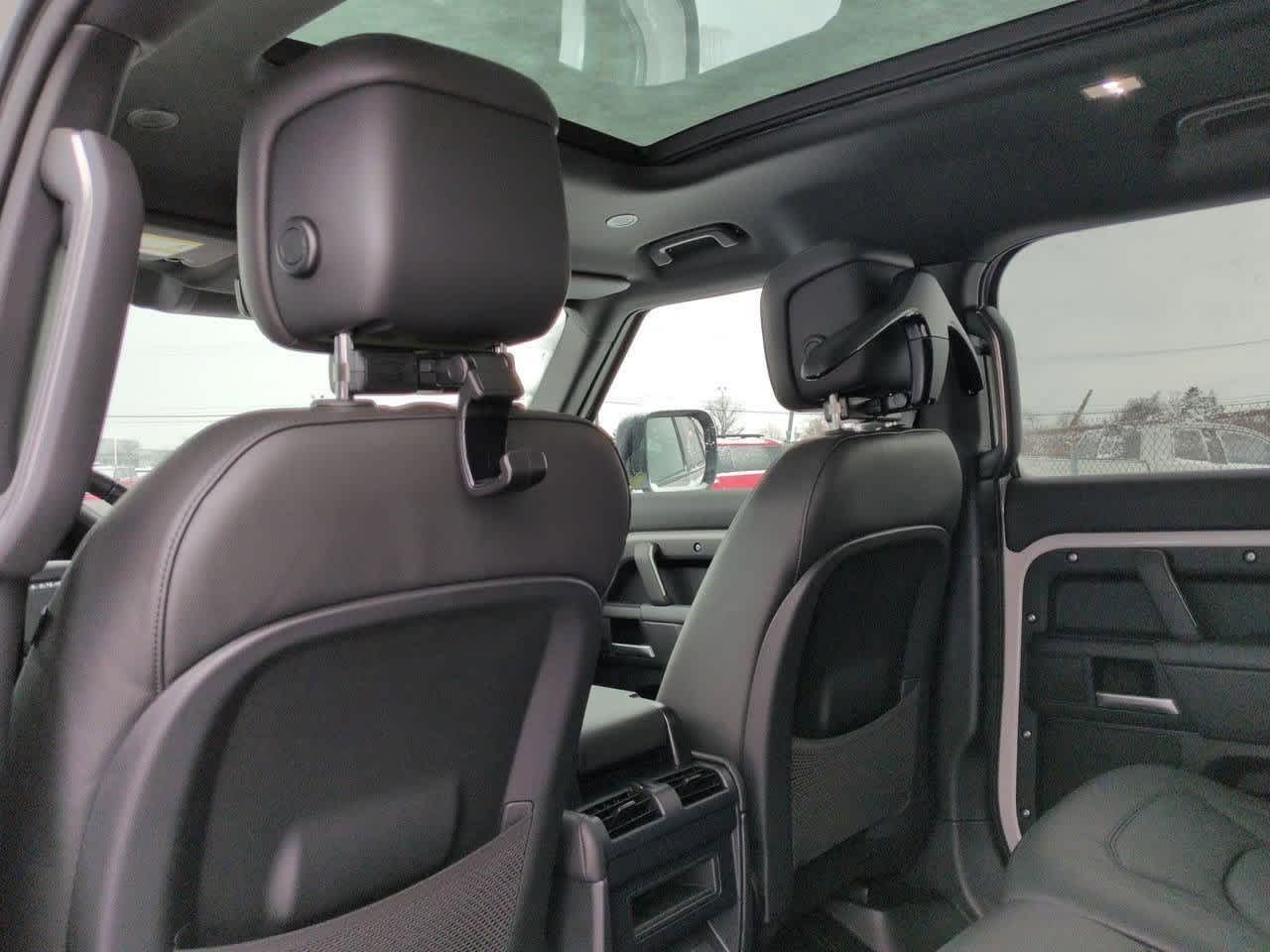 Thumbnail: 2026 Land Rover Defender - 17