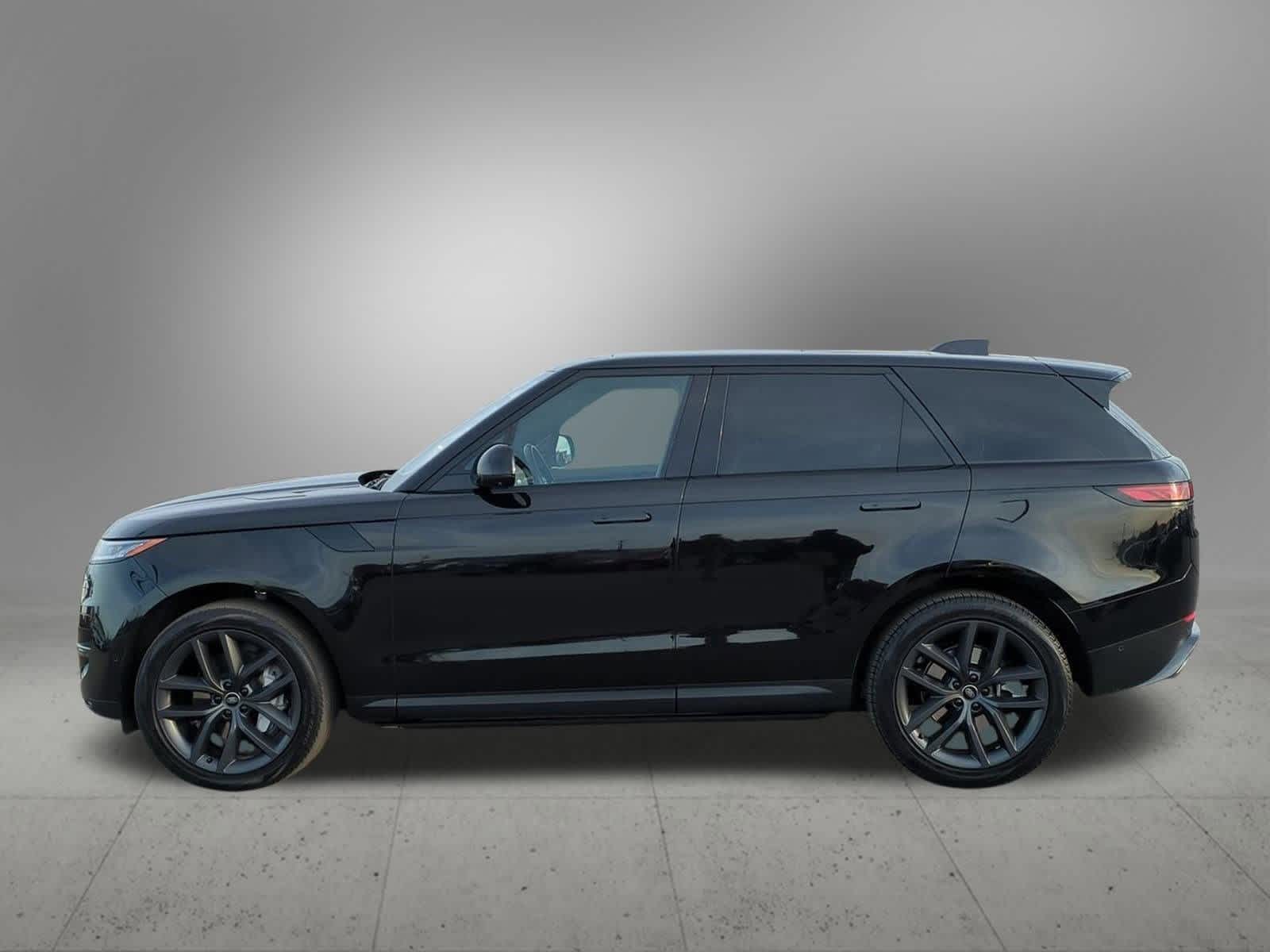 2023 Land Rover Range Rover Sport SE photo 3