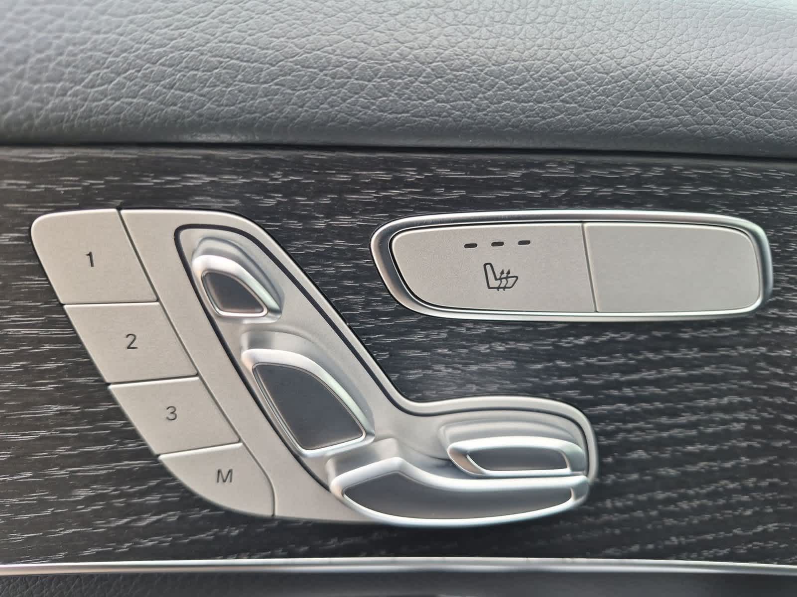 2022 Mercedes-Benz GLC GLC300 - Photo 17