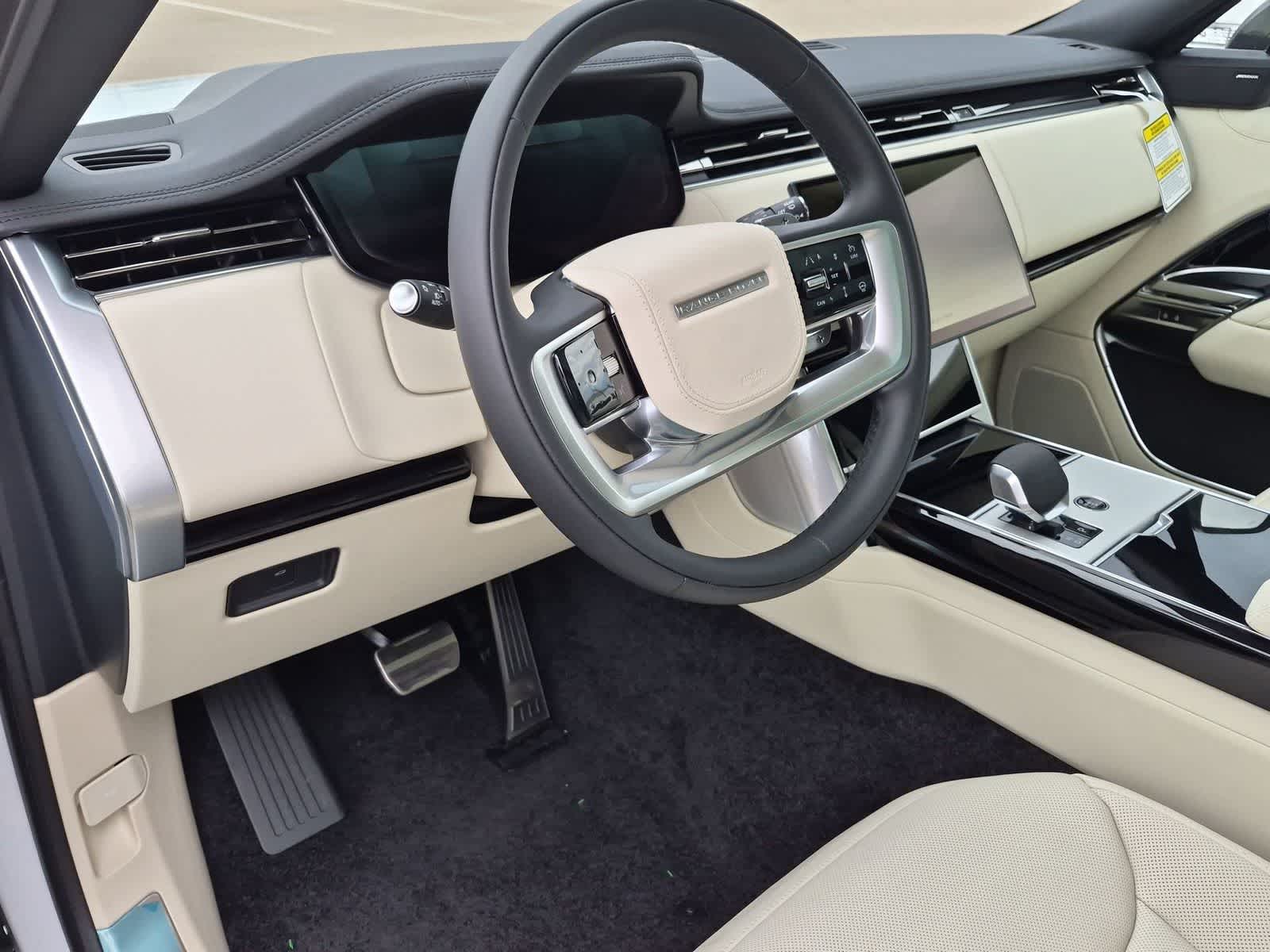 Thumbnail: 2026 Land Rover Range Rover - 2