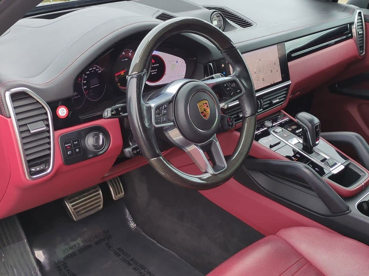 2022 Porsche Cayenne S photo 2