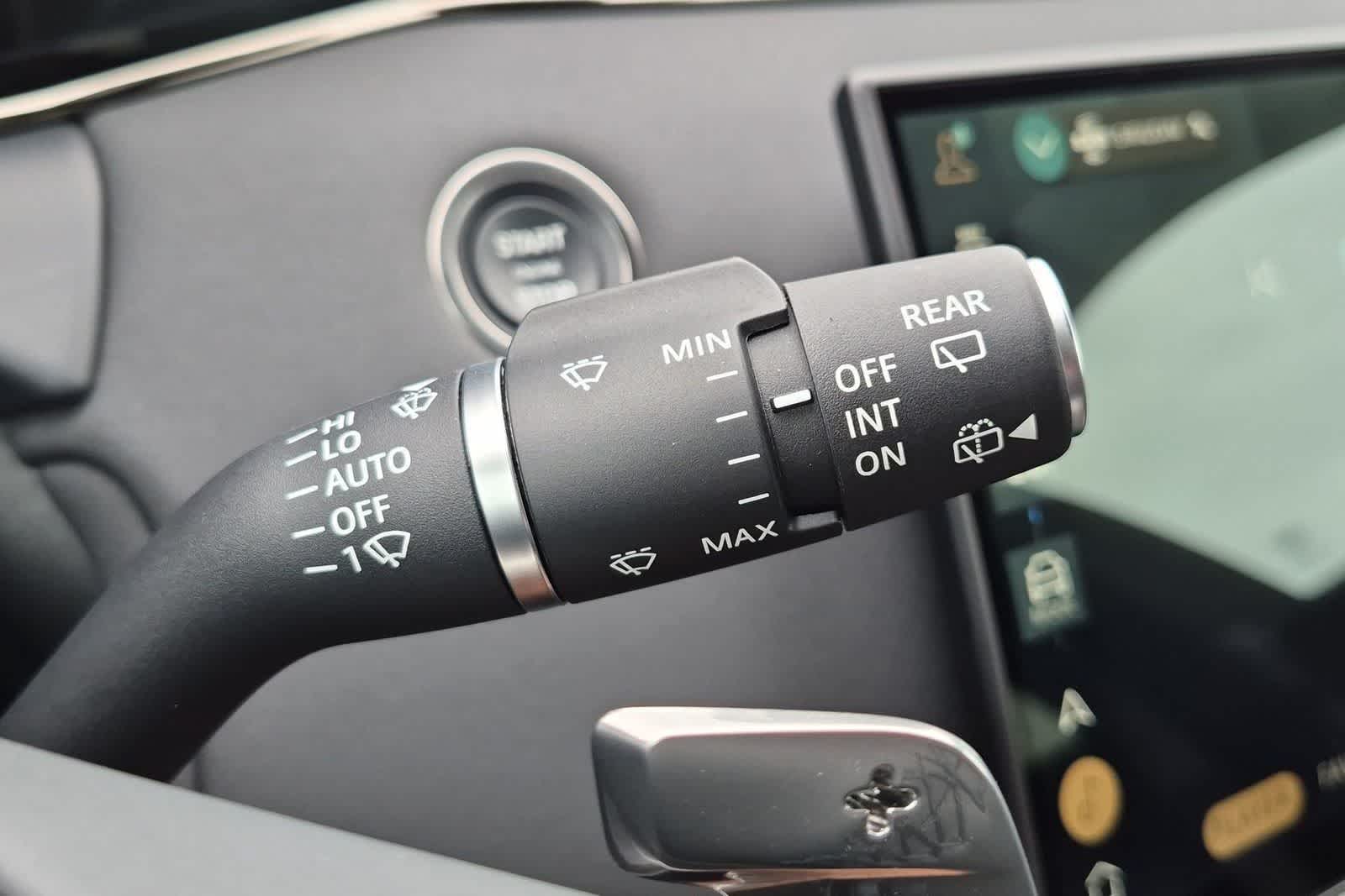 Thumbnail: 2026 Land Rover Range Rover Evoque - 26