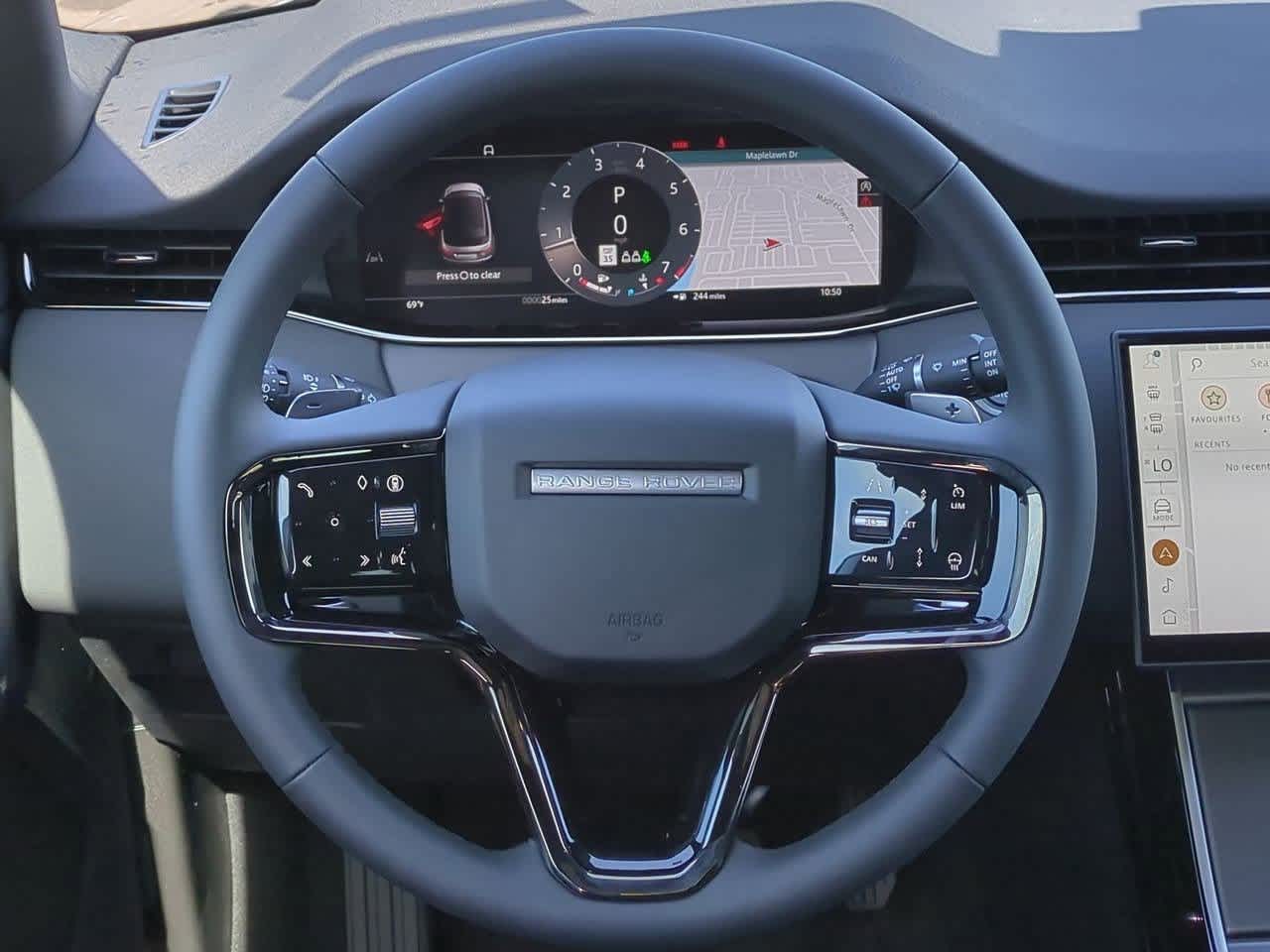 Thumbnail: 2026 Land Rover Range Rover Evoque - 22