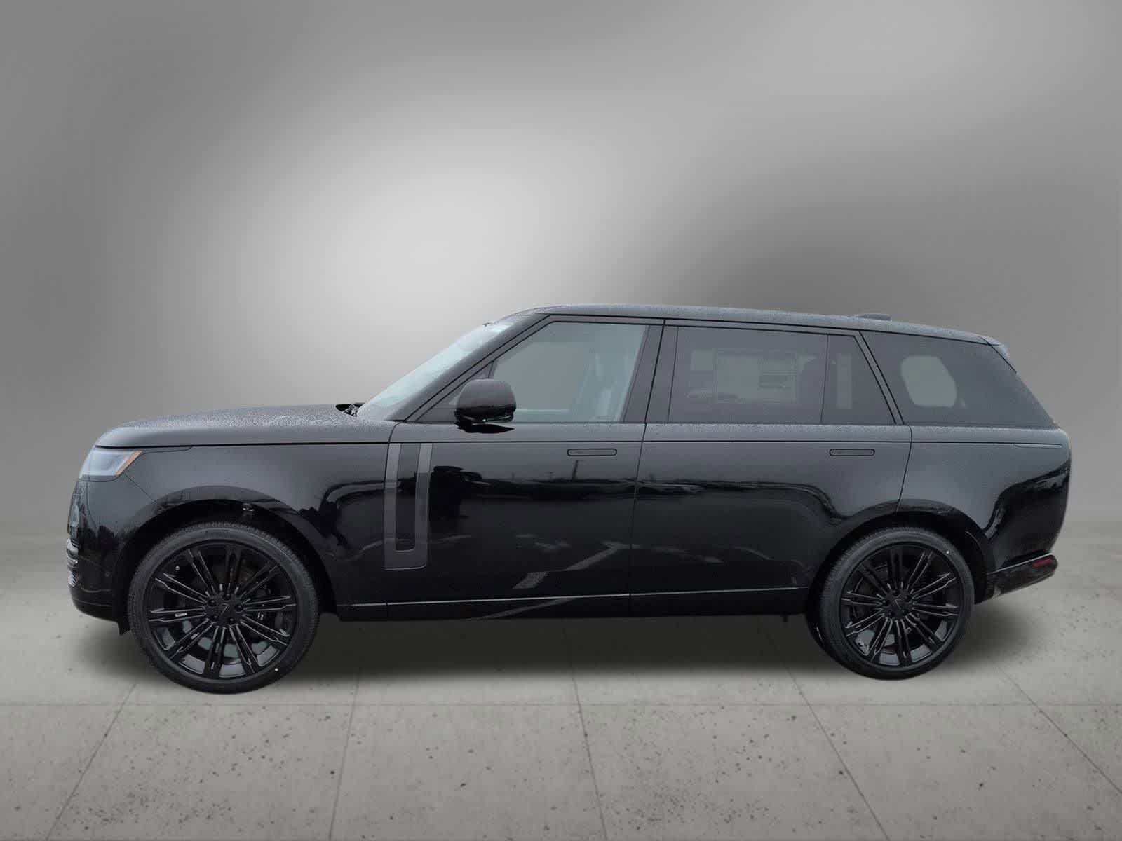 Thumbnail: 2026 Land Rover Range Rover - 3