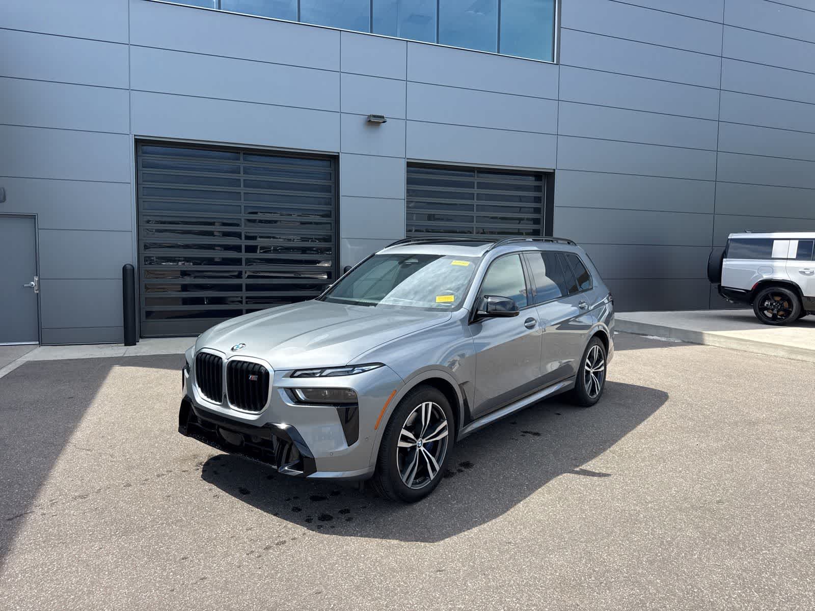 2024 BMW X7 M60i's photo